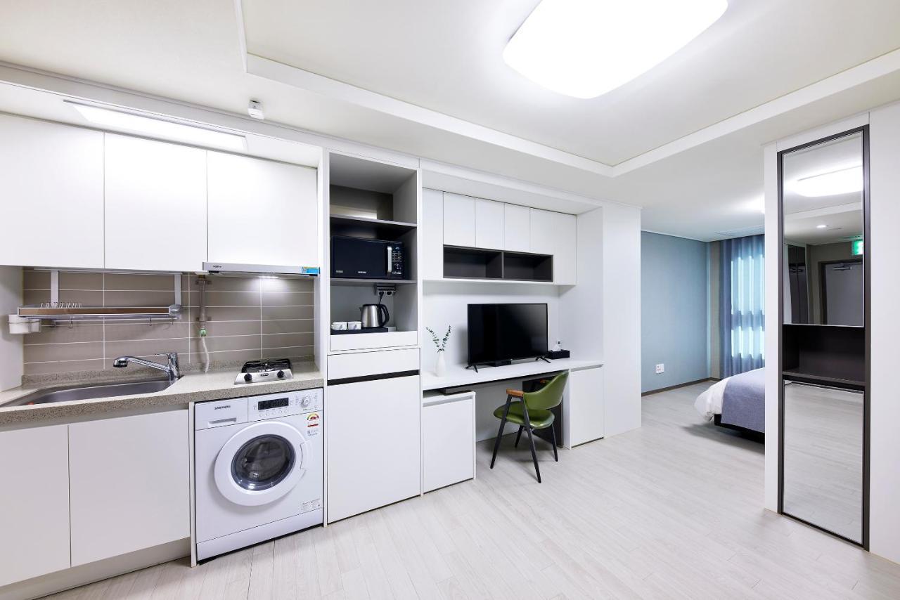 Bridge Residence Hotel Σεογκουίπο Εξωτερικό φωτογραφία