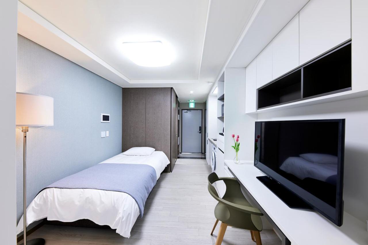 Bridge Residence Hotel Σεογκουίπο Εξωτερικό φωτογραφία