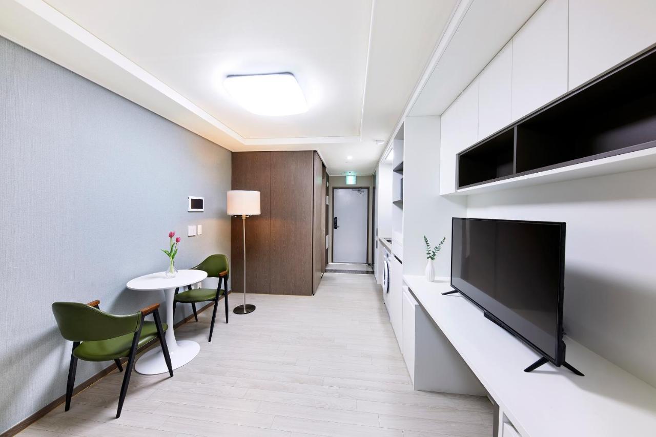 Bridge Residence Hotel Σεογκουίπο Εξωτερικό φωτογραφία